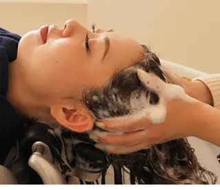 ヘアカラー専門店華Hanaプロカラー所属・華Hanaプロカラー ヘアカラー専門店のヘアスタイル