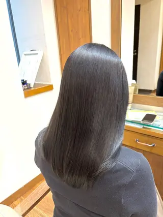 セミロング エクリ麻布十番店所属・髪質改善/ 縮毛矯正/相原聡のヘアスタイル