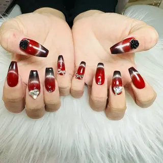 ネイル T. Leeのネイルデザイン