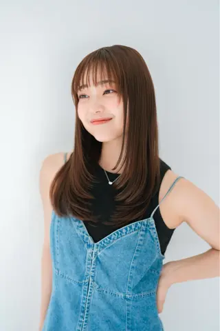 セミロング 髪質改善✨️透明感カ ラー✧*。山下さいみのヘアスタイル