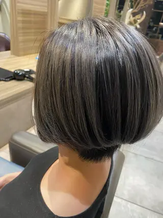 ショート カラー 川越 輝梨奈のヘアスタイル