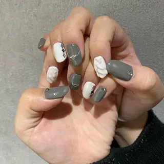 ネイル マツエク・マツパ XENA表参道 MIKUのヘアスタイル