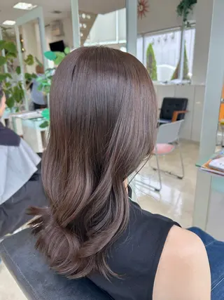 カラー 岩月ちさと まつ毛/カラーのヘアスタイル