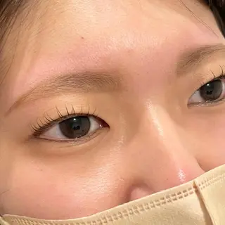 マツエク・マツパ ROW beaute所属・ROW beaute Sakiの眉毛・アイブロウイメージ