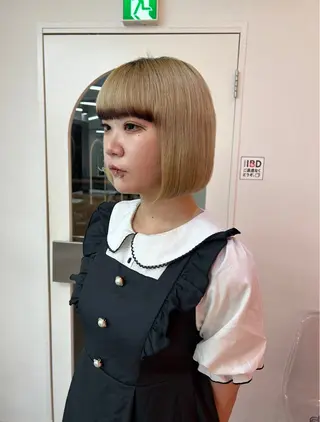 莉乃/縮毛矯正/髪質 改善/艶カラーのヘアスタイル