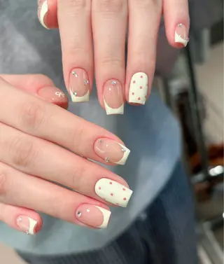 ネイル YK 美学院のネイルデザイン