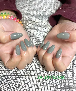 ネイル 小顔・毛穴・たるみ ネイル　似内真樹のエステ・リラクイメージ