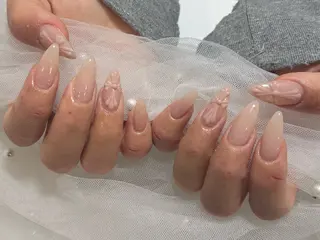 ネイル ＿WHITE+南海難波店所属・_WHITE+ 南海難波店のネイルデザイン