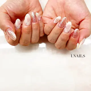 ネイル アイネイルズ所属・早川 梓のネイルデザイン