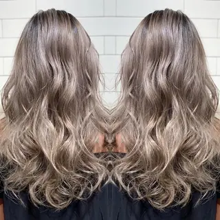 セミロング カラー ヘアアレンジ 髪質改善×ハイトーン 中田啄也のヘアスタイル