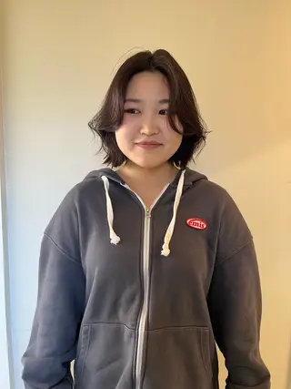 ショート カラー 🦮shiori アイドルオタク🦮のヘアスタイル