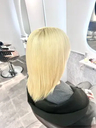 ミディアム ブリーチ/アレンジ/ 19歳/新宿/アリルのヘアスタイル