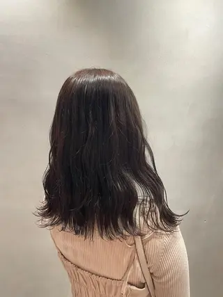 ミディアム カラー 森 遥菜のヘアスタイル