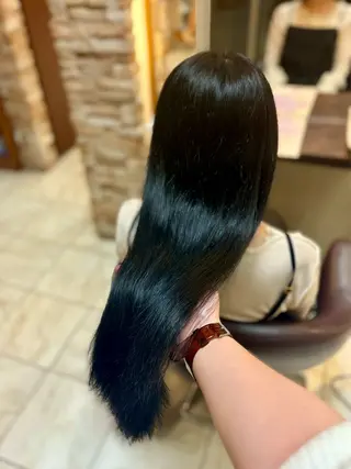 ロング 🎀透明感カラー 🐈ナズナのヘアスタイル