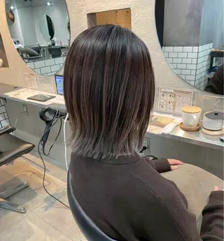 ミディアム 韓国系/ダブルカラー /トグチリンカのヘアスタイル