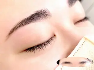 アイブロウ cocopino所属・HIRO MIのマツエク・マツパデザイン