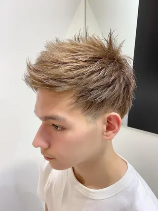 ショート カラー キッズ メンズ ヘアアレンジ パーマ マツエク・マツパ ネイル lore下北沢 Officialのヘアスタイル