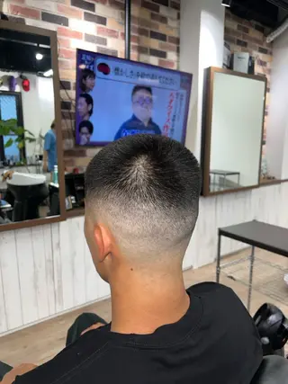 ショート 髙井 遥宇のヘアスタイル