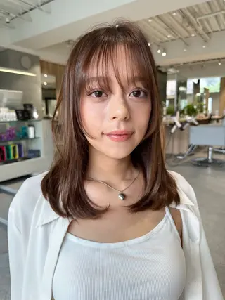 ロング 齊藤政太 顔周り カット 透明感カラーのヘアスタイル