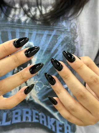 ネイル Kaka_ パラジェル、長さだしのネイルデザイン