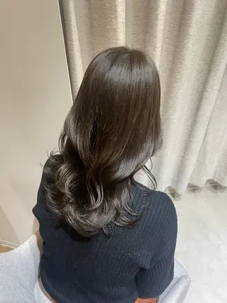 セミロング カラー ayano / 透明感・くすみカラーのヘアスタイル