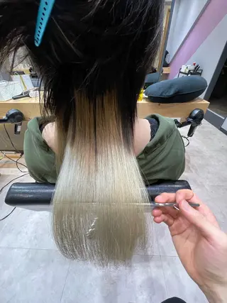 セミロング 縮毛矯正 RYOのヘアスタイル