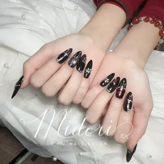 ネイル M eiのネイルデザイン