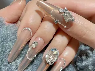 ネイル Dark honey池袋店所属・佐藤 アリアのネイルデザイン