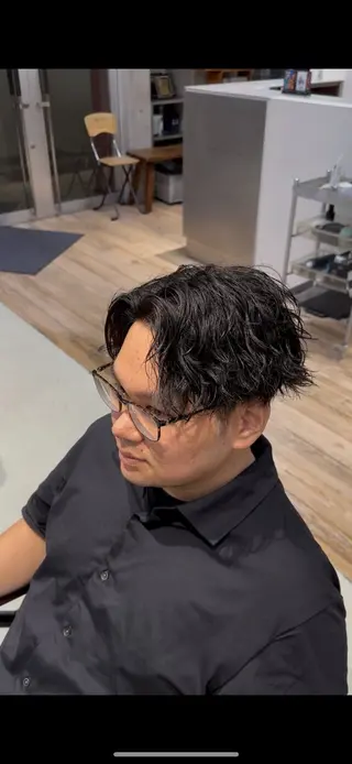 パーマ メンズ fifth原宿 宮部蓮のヘアスタイル