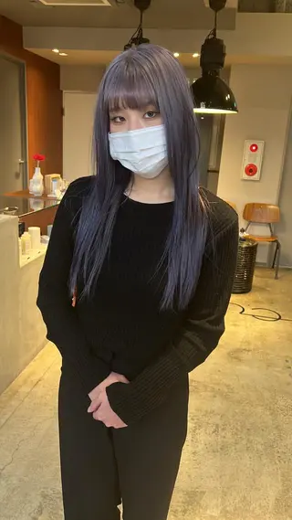 ロング ミルクティーベージュ outaのヘアスタイル