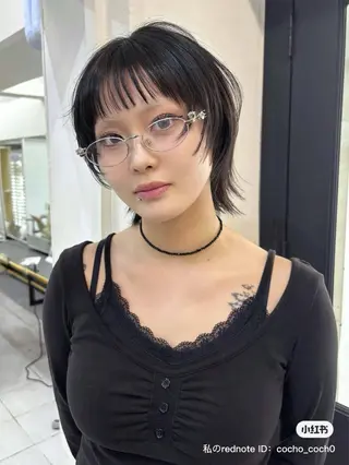 ショート Airi 韓国y2k レイヤーカットのヘアスタイル