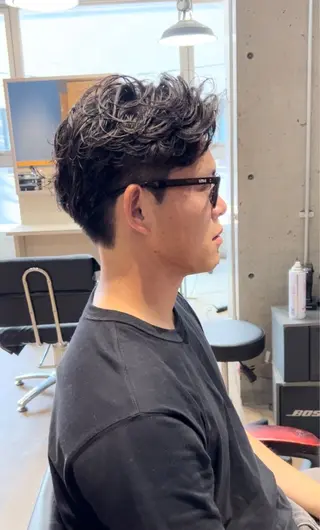 パーマ メンズ 糟谷 慈英のヘアスタイル