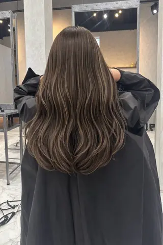 ロング after'所属・after’/ Saaraのヘアスタイル