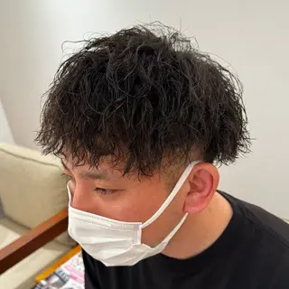 ショート パーマ メンズ 吉田 新平のヘアスタイル