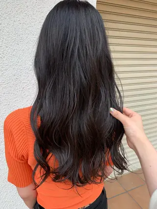 ロング カラー ヘアアレンジ putri 川邉 優花のヘアスタイル