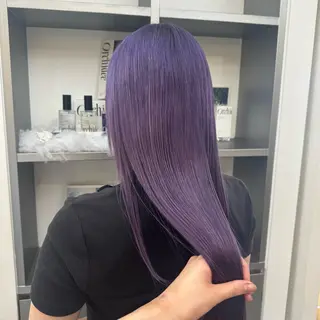 セミロング カラー 🌼動き×透明感🩵 ハイトーン/ナナのヘアスタイル