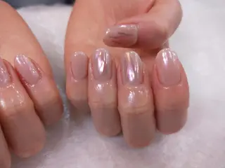 ネイル R'well所属・はばすみれ🎀ﾈｲﾙ 光ﾌｪｲｼｬﾙ ﾍｱのネイルデザイン