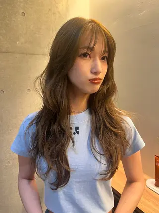 ロング レイヤーカット\ウル フ　chinatsuのヘアスタイル