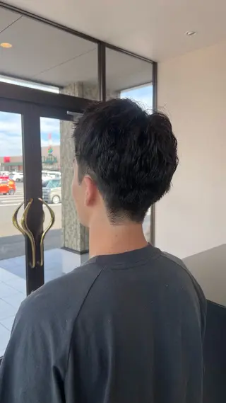 メンズ 近藤 愛のヘアスタイル