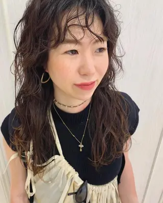 ミディアム カラー パーマ la fith所属・rico_by ヘアとアイブロウのヘアスタイル
