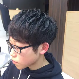 ショート メンズ 岡本 拓朗のヘアスタイル