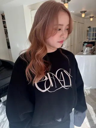 カラー ブリーチカラー🎀 韓国風/寺門美優のヘアスタイル