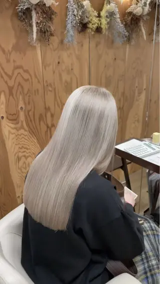 ロング ︎🤎デザインカラー kayanoのヘアスタイル