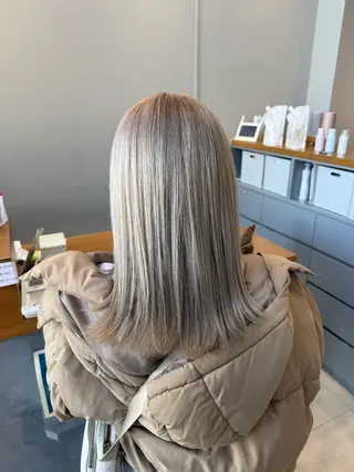 セミロング カラー 富原崇太/透明感カラ ー/レイヤーカットのヘアスタイル