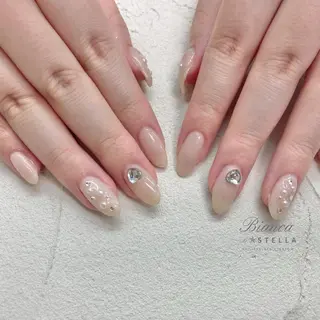 ネイル Mojyam nail所属・松本 実咲のネイルデザイン