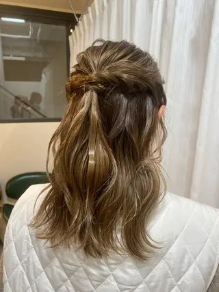 カラー ヘアアレンジ fizelle akari🌷のヘアスタイル