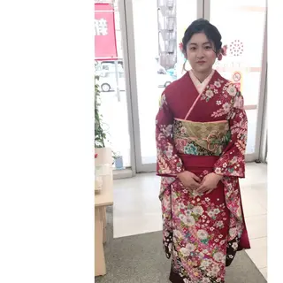 ヘアアレンジ GRANLUSSO 〜グランルッソ駅前店所属・木口 嘉美のヘアスタイル