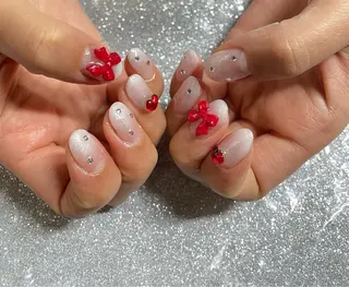 ネイル VIERU 🌈🎀💖のネイルデザイン