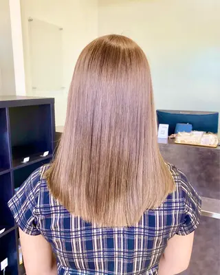 ロング カラー 太田 未来のヘアスタイル