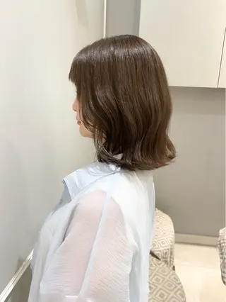 ミディアム 小林 杏夏のヘアスタイル
